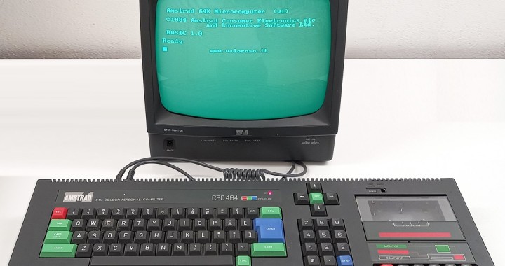 Amstrad CPC 464 vintage computer with green monochrome monitor GT 65