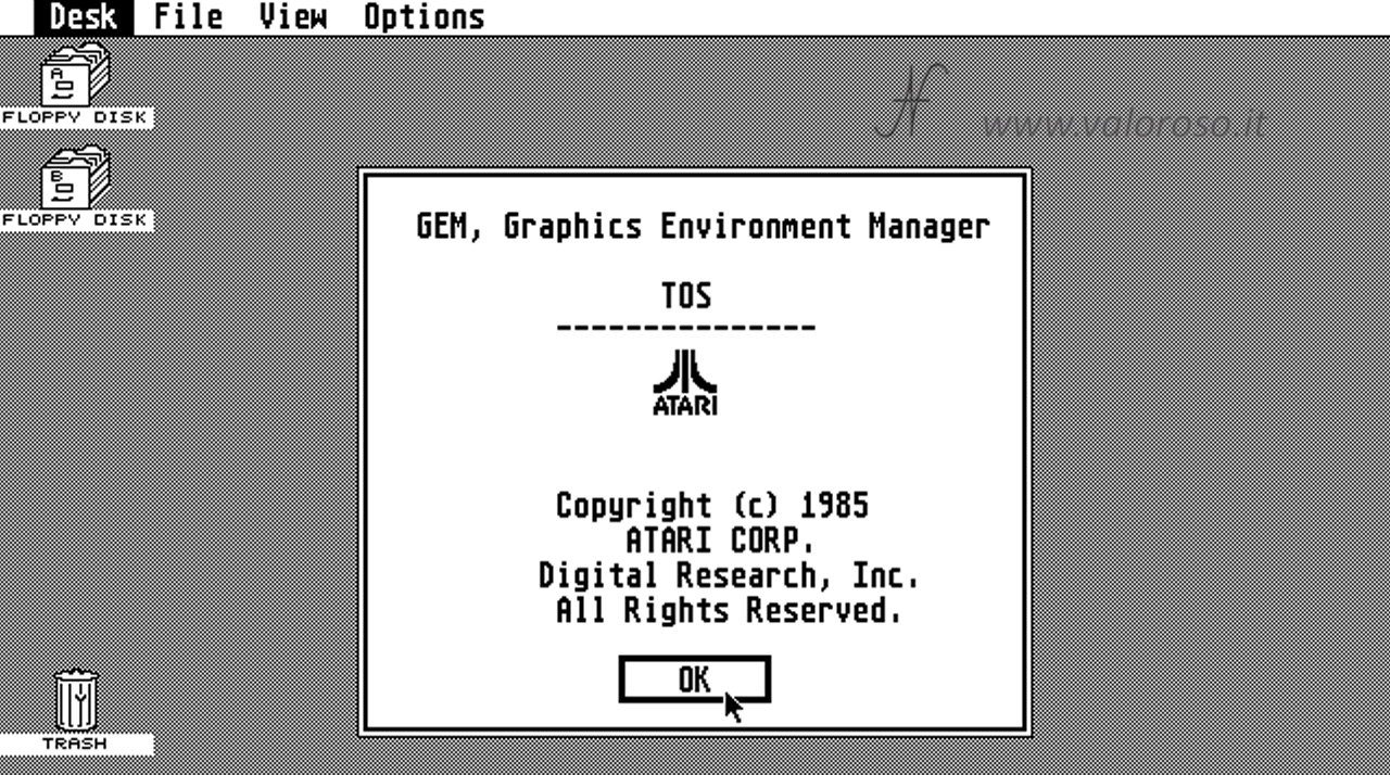 Atari 1040 ST, Atari ST, 1040ST, GEM graphics environment manager, TOS the operating system, sistema operativo, desktop info Digital Research 1985, bianco e nero, emulatore Hatari