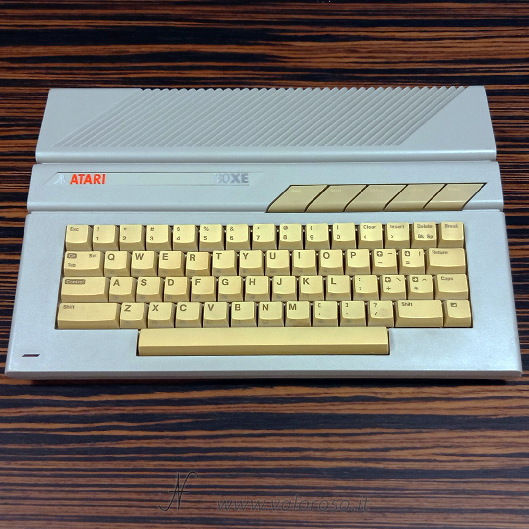 Atari 130XE, keyboard, vintage retro computer, 80s home computer