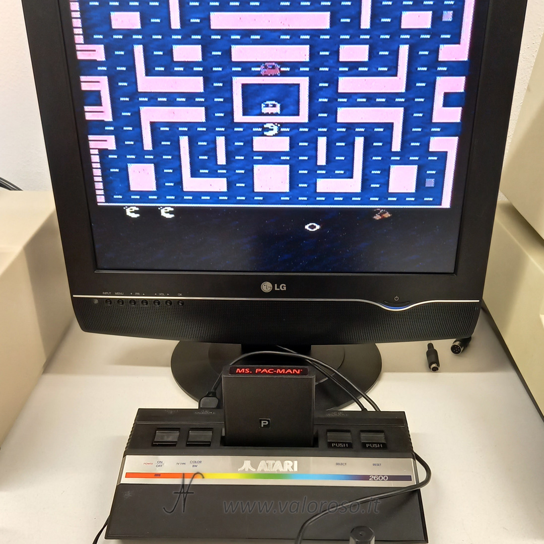 Atari 2600 ms.pacman ms. pac-man videogame