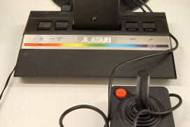 Atari 2600 long rainbow ms.pacman videogame joystick