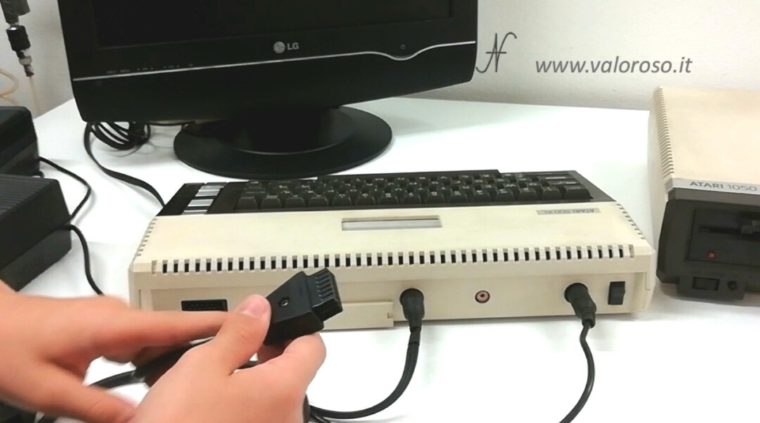 Atari 800XL Atari 1050 SIO cable connection
