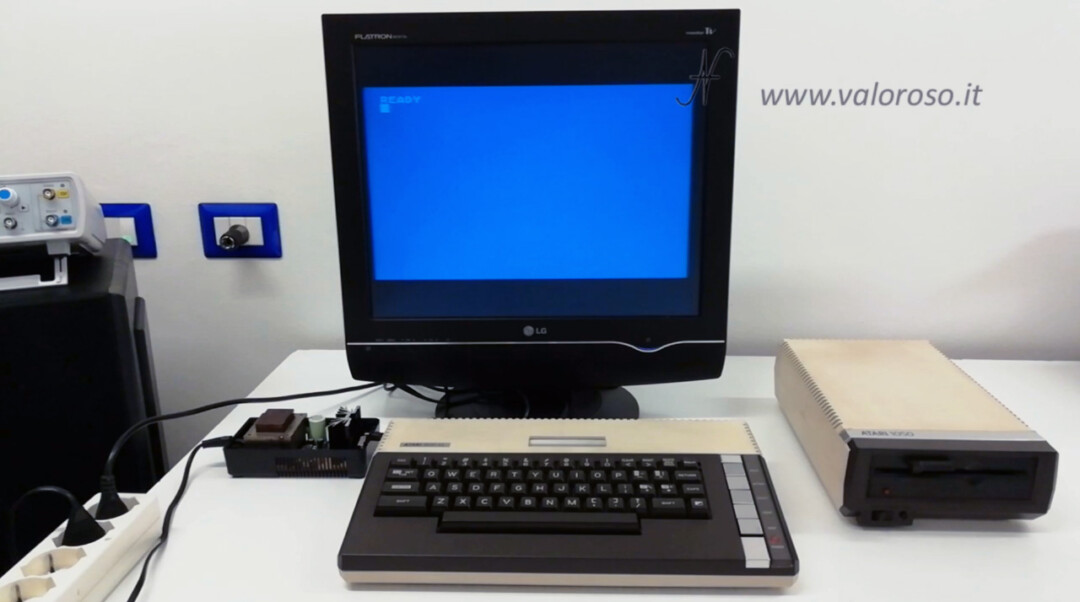 Atari 800XL schermata avvio accensione appena acceso monitor
