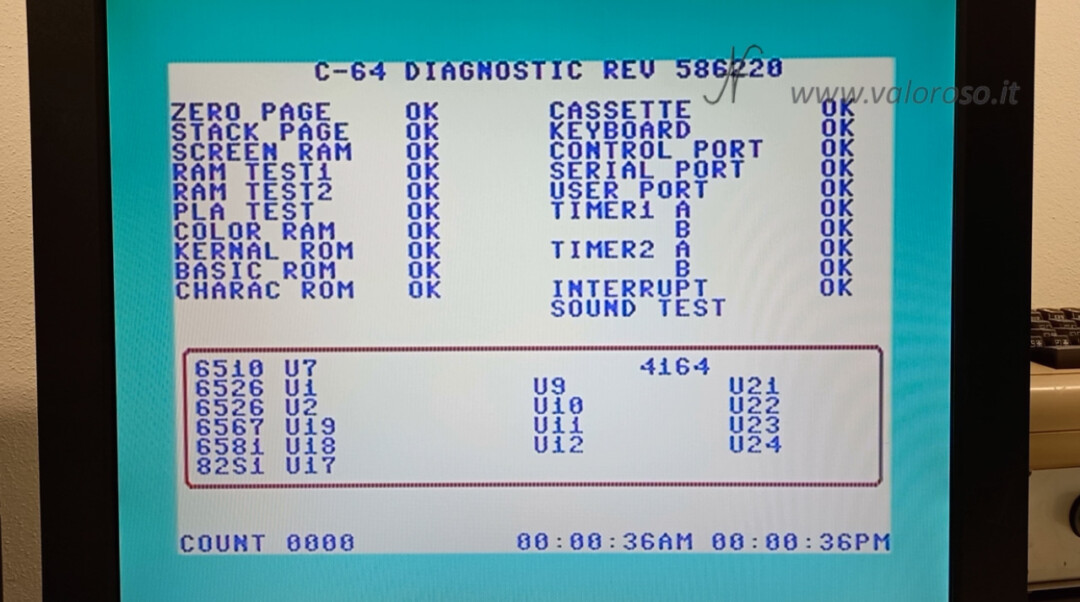 Come riaccendere il Commodore 64 aperto test diagnostico cartuccia 586220 C64 con harness connettori collegati ram zero stack screen pla kernal basic rom charac cassette keyboard control port serial port user port timer1 timer2 timer interrupt sound test SID 4164 6510 6526 6567 6581 82S1 U7 U1 U2 U19 U18 U17 U9 U10 U11 U12 U21 U22 U23 U24 4066 c-64 diagnostic rev 586220 ok