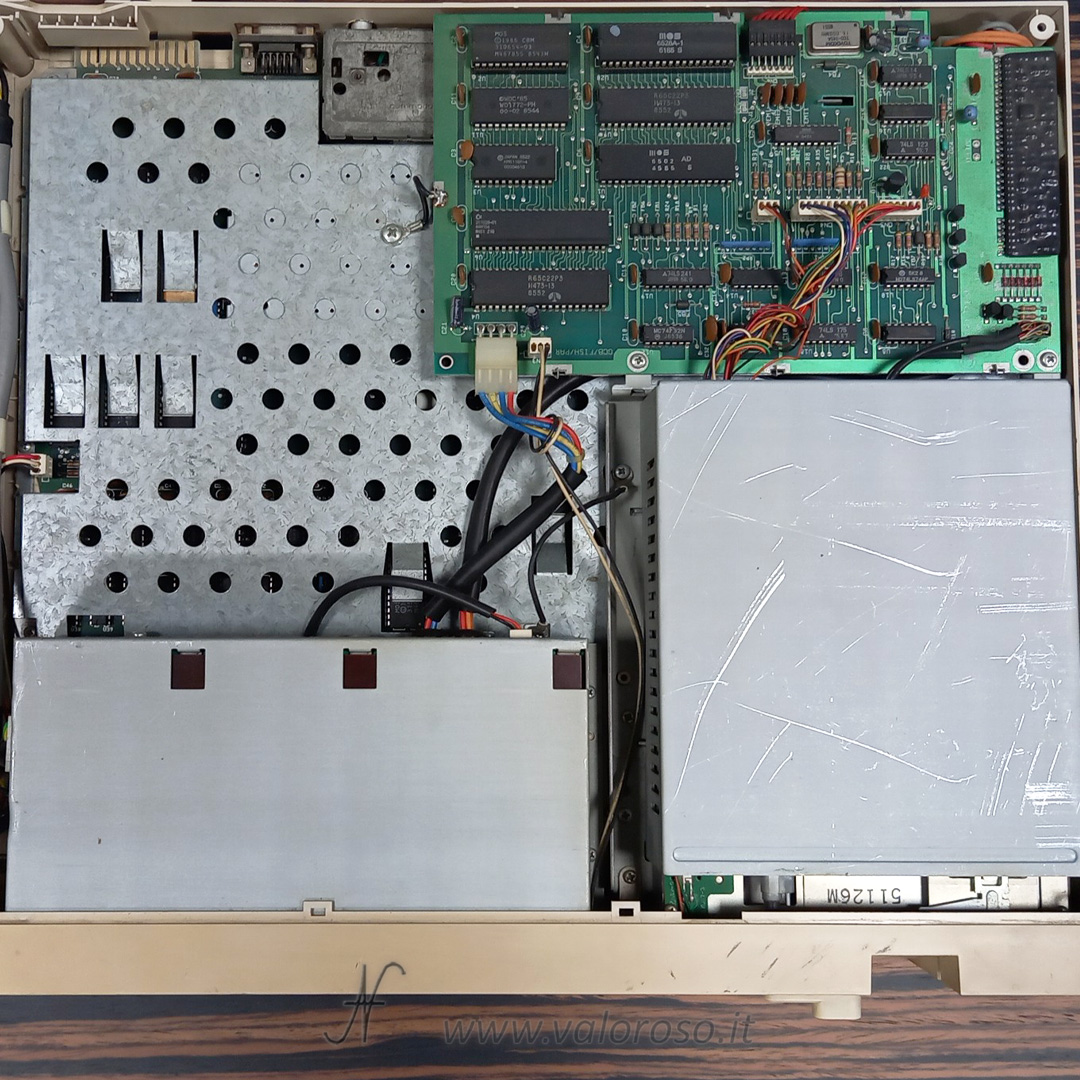 Commodore 128D, C128D, CBM 128D, internal view, internal cards, floppy disk drive controller, power supply, motherboard, motherboard, mainboard