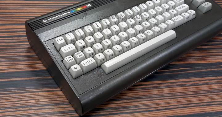 Commodore 16, C16, home computer vintage, collezione di retro computer vintage