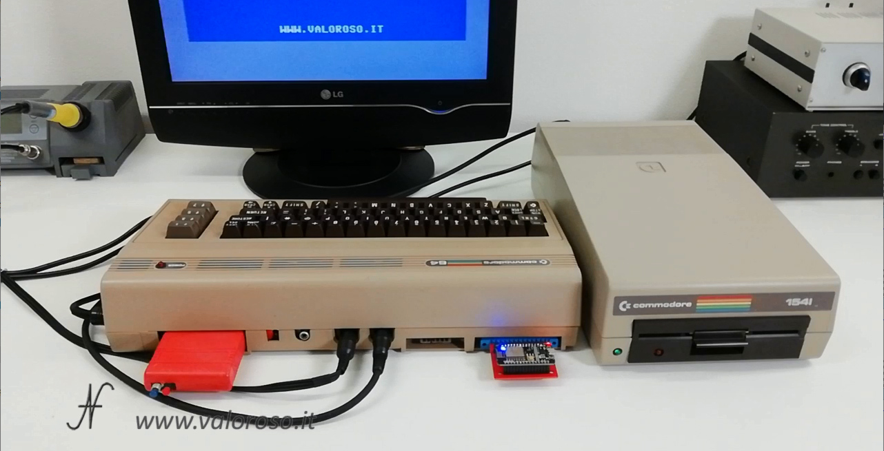 Componenti Commodore 64, datel action replay, fastload, Floppy disk drive Commodore 1541, modem interfaccia WiFi