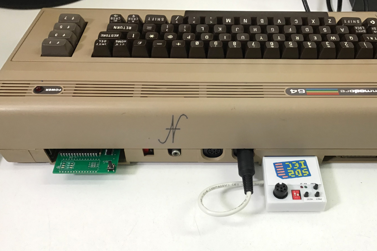 Commodore 64, emulatore floppy 1541, SD2IEC, seriale, connettori, collegamento, fastload