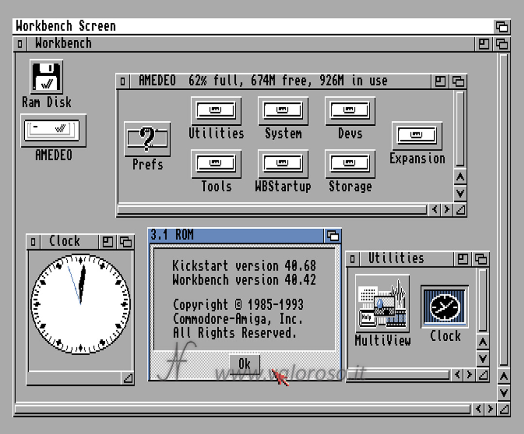 Commodore Amiga 1200 A1200 boot screen, schermata di avvio, Kickstart versione 40.68, Workbench versione 40.42 Commodore-Amiga, desktop, windows, clock Ram Disk, Utilities