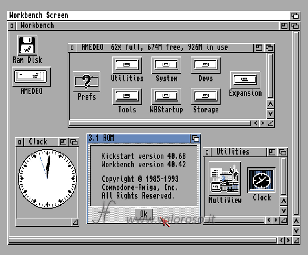 Commodore Amiga 1200 A1200 boot screen, startup screen, Kickstart version 40.68, Workbench version 40.42 Commodore-Amiga, desktop, windows, clock Ram Disk, Utilities