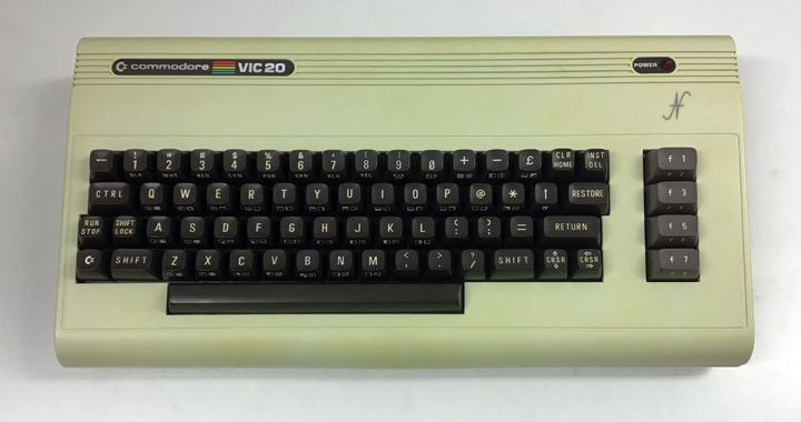 Commodore VIC-20, Vic20, retrocomputer, retro technology, computer