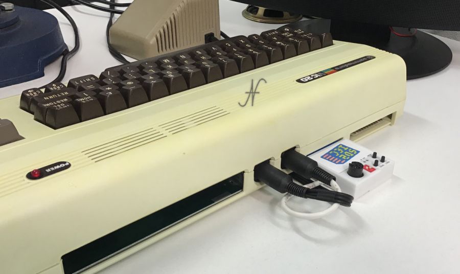 SD card emulator for Commodore VIC20 Amedeo Valoroso