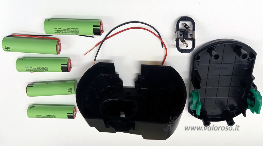 Replacing the drill battery pack with lithium ion batteries instead of Ni-Cd and Ni-MH, components used: 18650 cells, battery container and original connector.