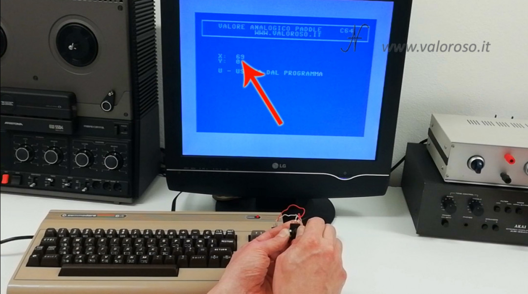 Paddle Commodore 64, leggere potenziometri paddle basic peek(54297) peek(54298) poke, joystick port control