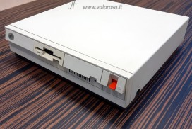 IBM PS2 model 30, 8530-021, Intel 8086, power switch, floppy, hard disk, 80s computer, vintage computer, old computer