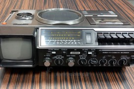 JVC 3080 TV Radio Cassette Recorder, front view, speaker, CRT, cathode ray tube, knobs, tuning, volume, radio