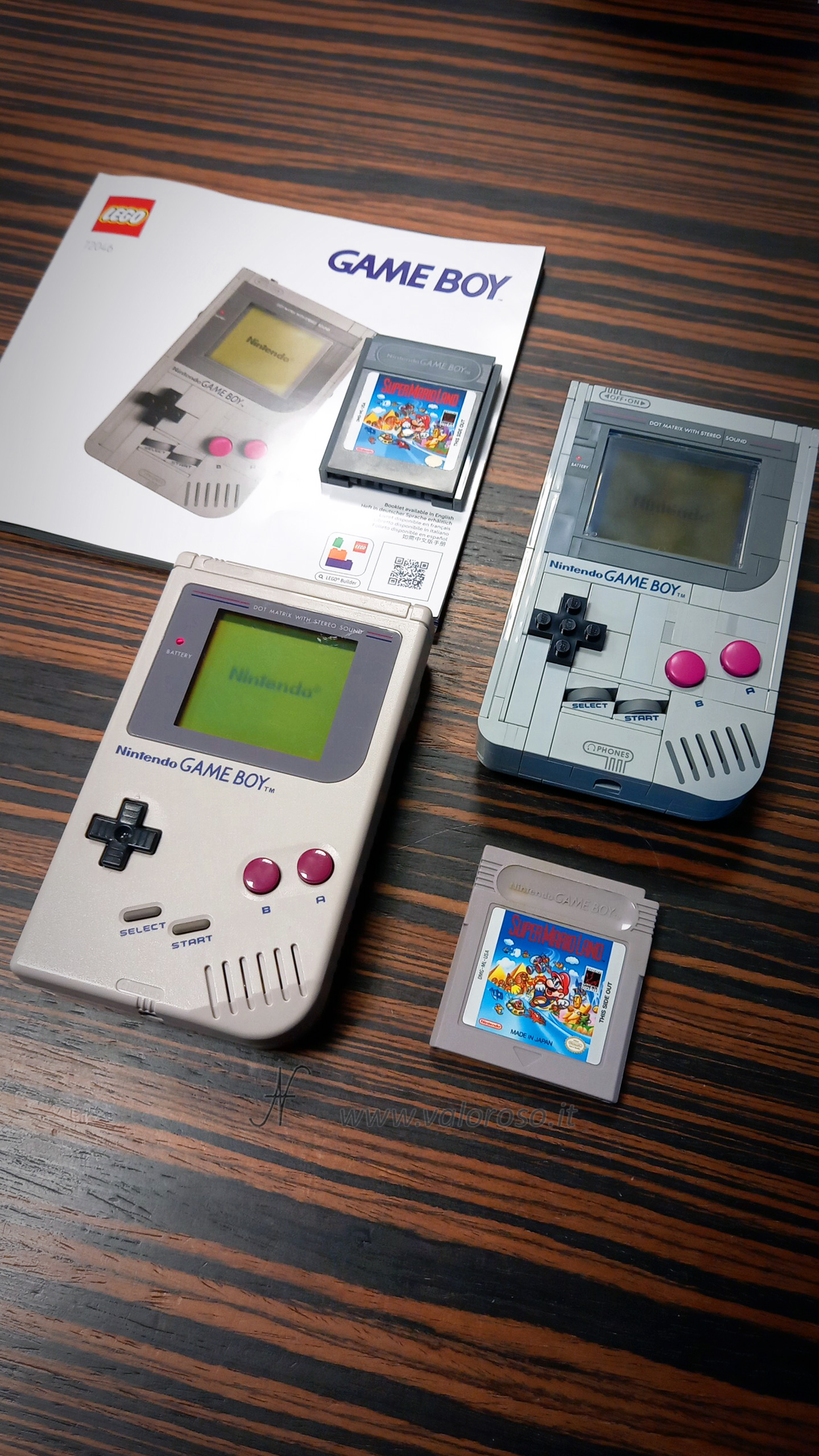 Lego Nintendo GameBoy with original Classic comparison