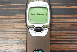 Nokia 7110, vintage mobile phone, snap-on sliding door, spring-loaded sliding door