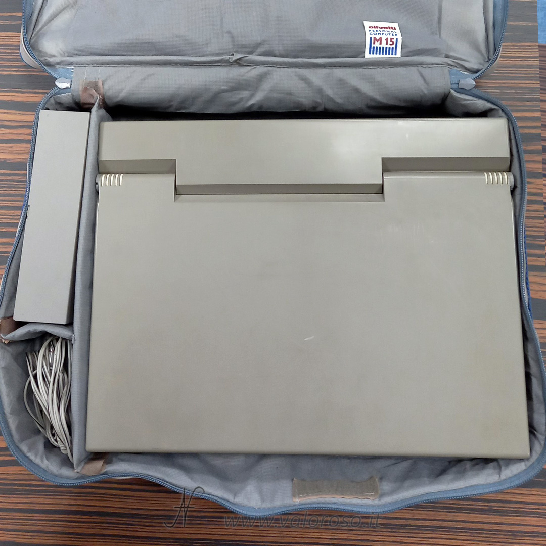 Olivetti M15, computer portatile anni 80, notebook vintage, borsa per trasporto, alimentatore, cavi