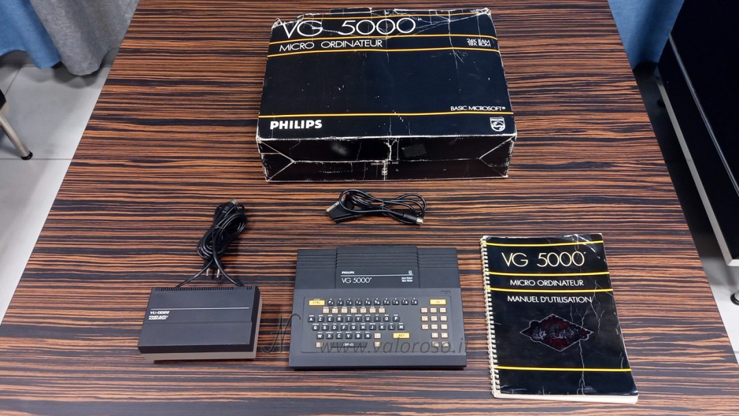 Philips VG5000 VG-5000, Radiola, alimentatore VU 0022, scatola, cavo video RGB SCART, Basic Microsoft, anni 80