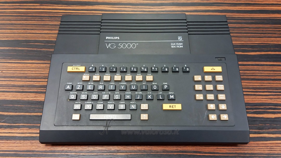 Philips VG5000 VG-5000, vintage computer, AZERTY French keyboard, 24K RAM, 18K ROM