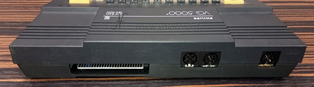 Philips VG5000 VG-5000, retro computer vintage, connettore video, tape, alimentazione, porte DIN tonde