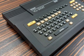 Philips VG5000 VG-5000, Radiola, vintage back computer, keyboard French AZERTY