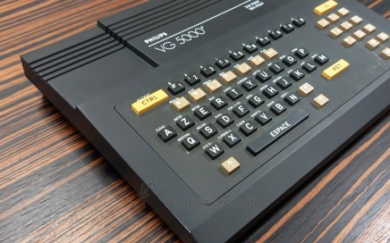 Philips VG5000 VG-5000, Radiola, vintage back computer, keyboard French AZERTY