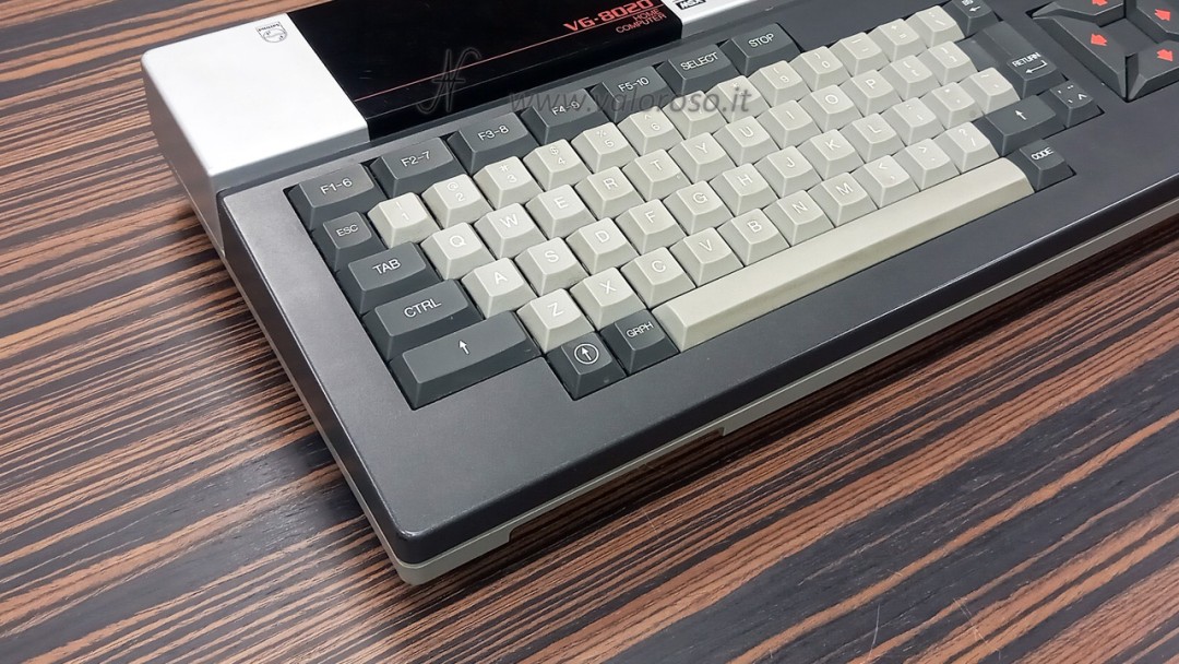 Philips VG8020 VG-8020 MSX, retro computer vintage, tastiera, sportello