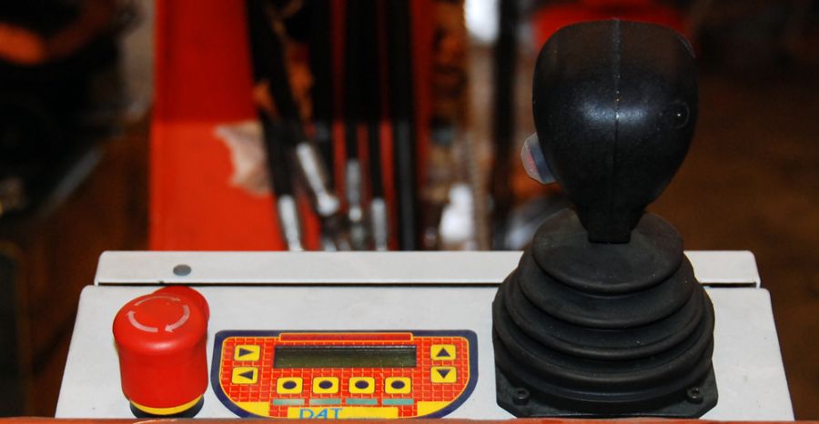 DAT X2, controlli proporzionali per sollevatori da galleria, joystick, DAT instruments