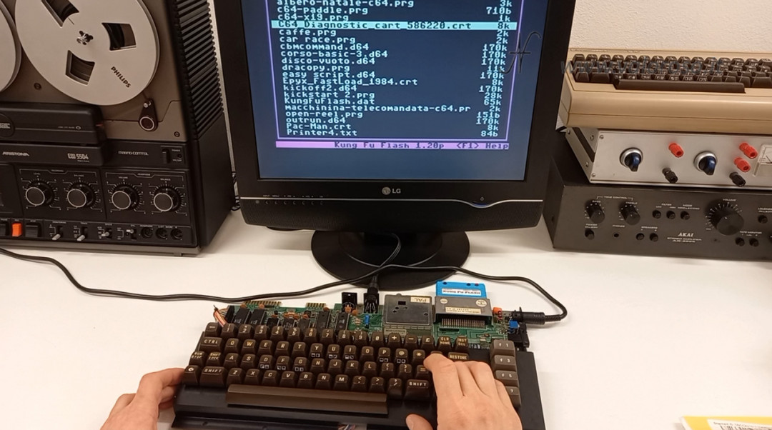 Commodore 64 RAM test with Kung Fu Flash loading diagnostic cart 586220 KFF CRT MicroSD