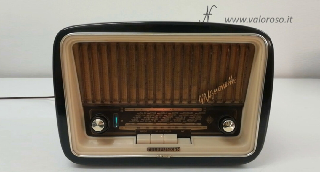 Telefunken Mignonette MF R210 tube radio, vintage vintage radio tube radio, 1955 1956 1950 URRT, Last Rediscovered Retro Technology Clean restored technology, uch81 uy85 ecc85 uf89 eabc80 el84 om70, om oc mf band medium wave, short wave, FM frequency modulation