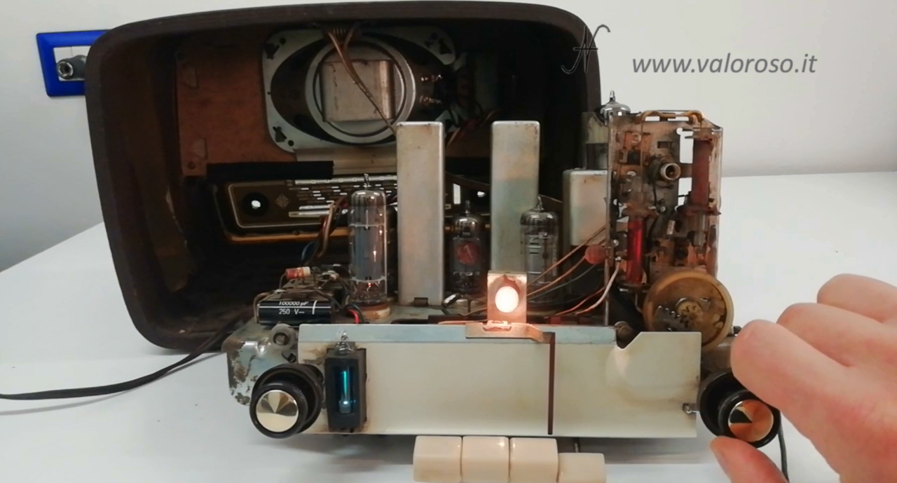 Radio a Valvole Telefunken MF R231 interno ed esterno!