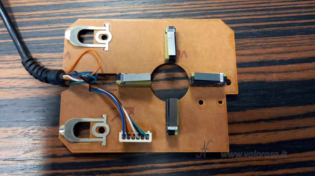 Competition Pro 5000 joystick restoration, cleaning of the electronic board and microswitch - board disassembled after cleaning and deoxidation of the microswitches - Original Competition Pro joystick restoration