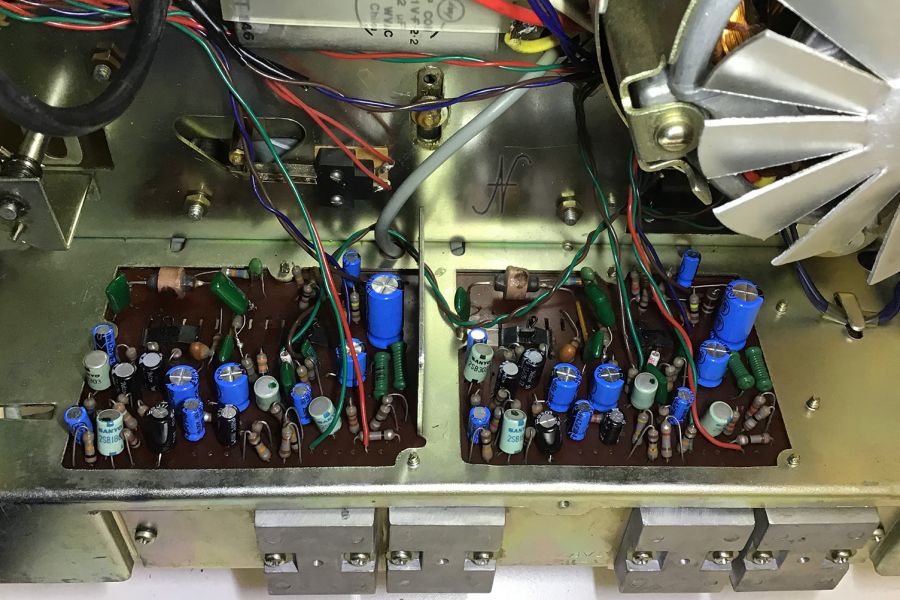 Sanyo MR-909, recapping, capacitors, after replacement