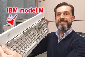 Smontaggio e pulizia tastiera meccanica IBM model M buckling spring, copertina articolo