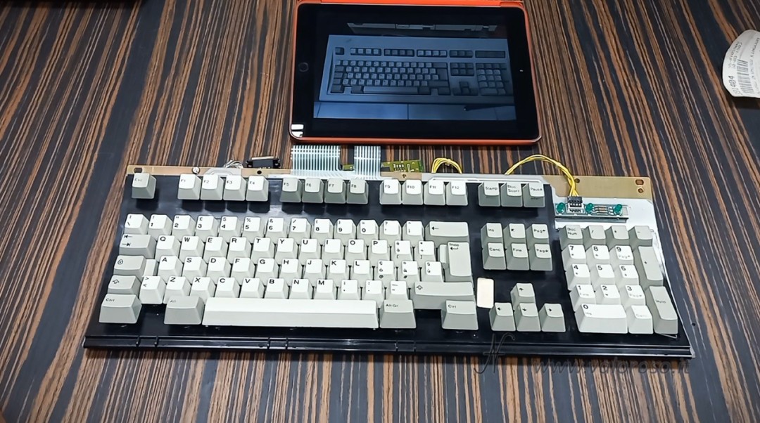 Disassembly and cleaning IBM model M mechanical keyboard, reassembly buckling spring mechanism
