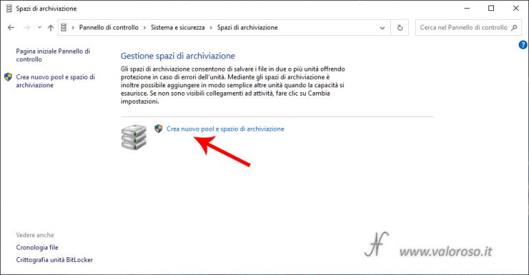 Il Rotolo Semplice Della Carta Igienica Appende In Bagno Immagine Stock - Foto 9