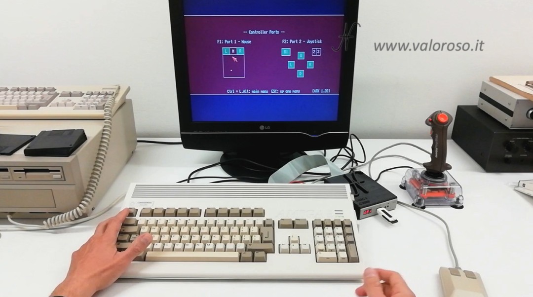 Test Commodore Amiga 1200, AmigaTestKit 1-20, test controller, test mouse and joystick holder