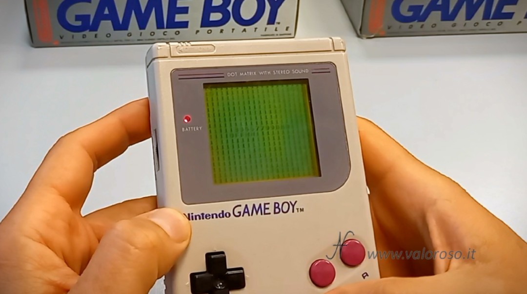 Test Nintendo Game Boy, GameBoy, console vintage 1, monitor difettoso, scritte strane sul monitor