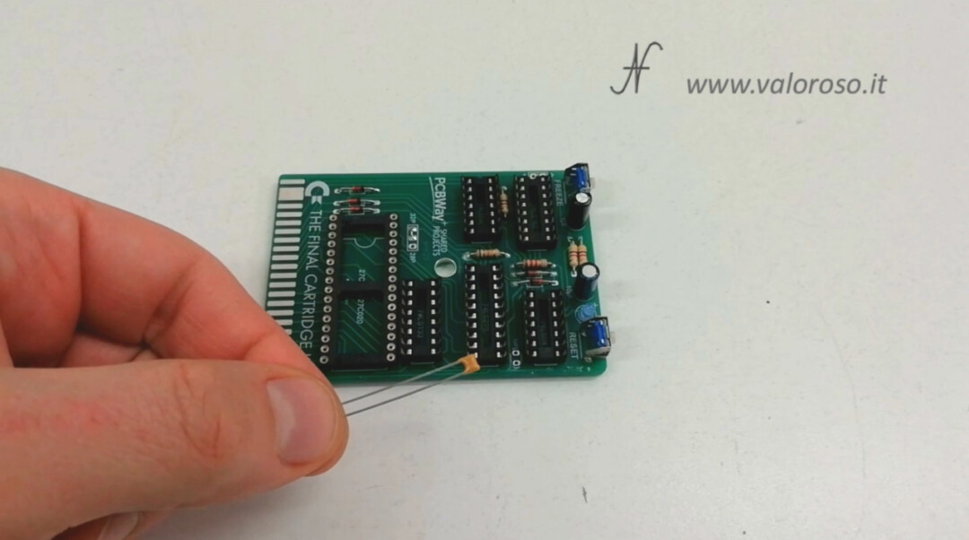 The Final Cartridge III 3 Plus interface Commodore 64 solder ceramic capacitor